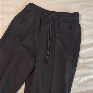 Carbon 38 black athleisure pant trouser S